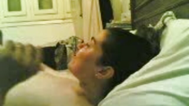 hd :  Ebanovina s ogromnim besplatni poenici sisama je bačena u vrućoj međurasnoj akciji Seksi porno video 