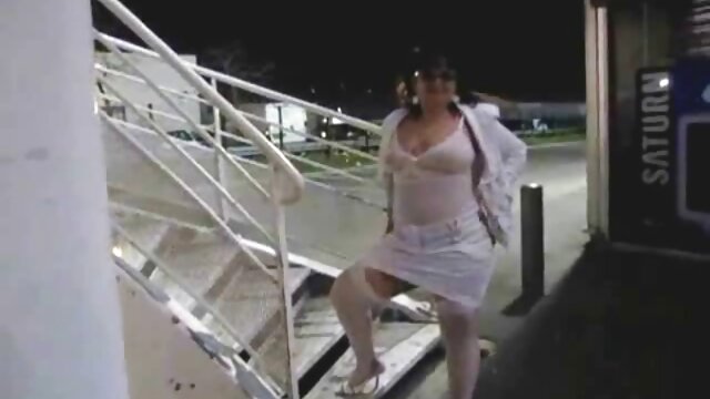 hd :  Curvy besplatni potnici Latina dobiva punu usta sperme od polubrata Seksi porno video 