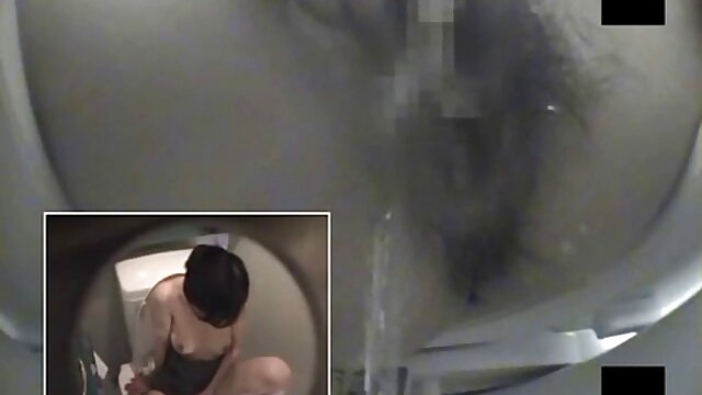 hd :  Mlada besplatni potnici kujica mršavog tijela sudjeluje u lijepoj analnoj akciji Seksi porno video 