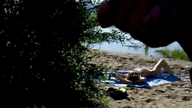 hd :  Čovjek s velikim kurom jebe zgodnu salamuru u mačkice i ustima besplatni porno filmovi xxx Seksi porno video 