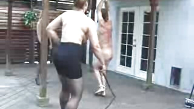hd :  Tetovirani latino  ljubavnik jebe zgodnu bijelu curu kod kuće Seksi porno video 