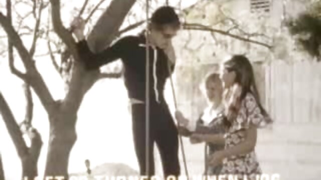 hd :  Preslatka crna djevojka besplatni pornjici jebe se od strane njenog napaljenog partnera Seksi porno video 