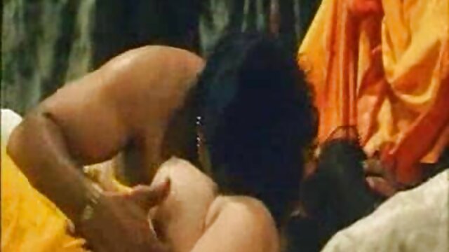 hd :  Brineta teen porno besplatni potnici zvijezda Megan Rain u čarapama glumi u analnom videu Seksi porno video 